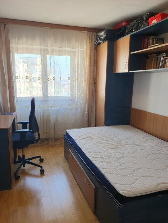 De vanzare apartament 4 camere 100mp - 13 Septembrie București