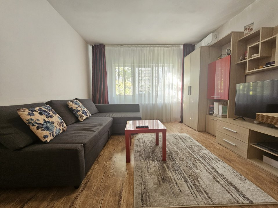 Apartament 2 camere decomandat, etaj 1/4 metrou Timpuri Noi Aleea Bran