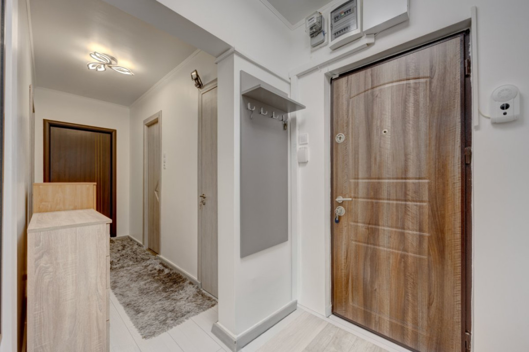 TINERETULUI - VISANA, APARTAMENT 2 CAMERE 53 MP, ETAJ 1, LA CHEIE!