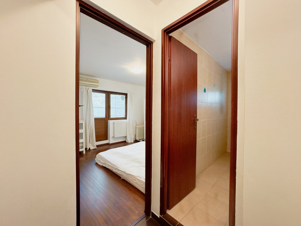 Apartament  3 camere, 2 bai, bloc  1995, eficient energetic, zona Vitan Mall