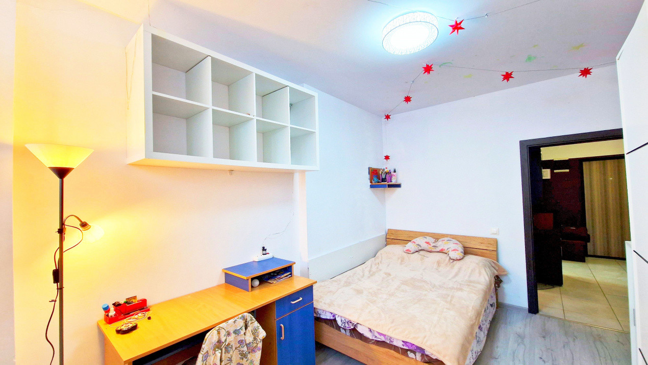 Apartament 3 camere  la demisol, mobilat si utilate cu garaj subteran