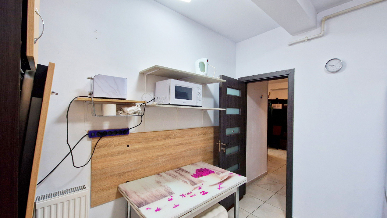 Apartament 3 camere  la demisol, mobilat si utilate cu garaj subteran