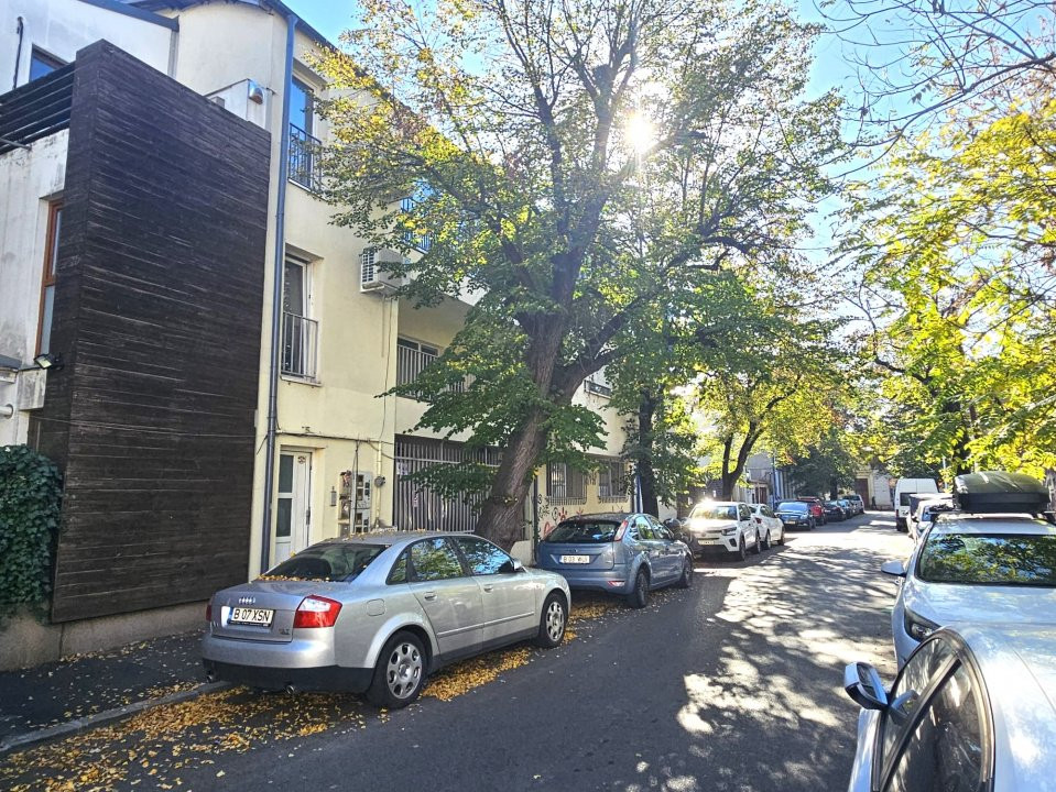 De vanzare 3 camere in bloc nou pe Ghiocei/Stefan cel Mare