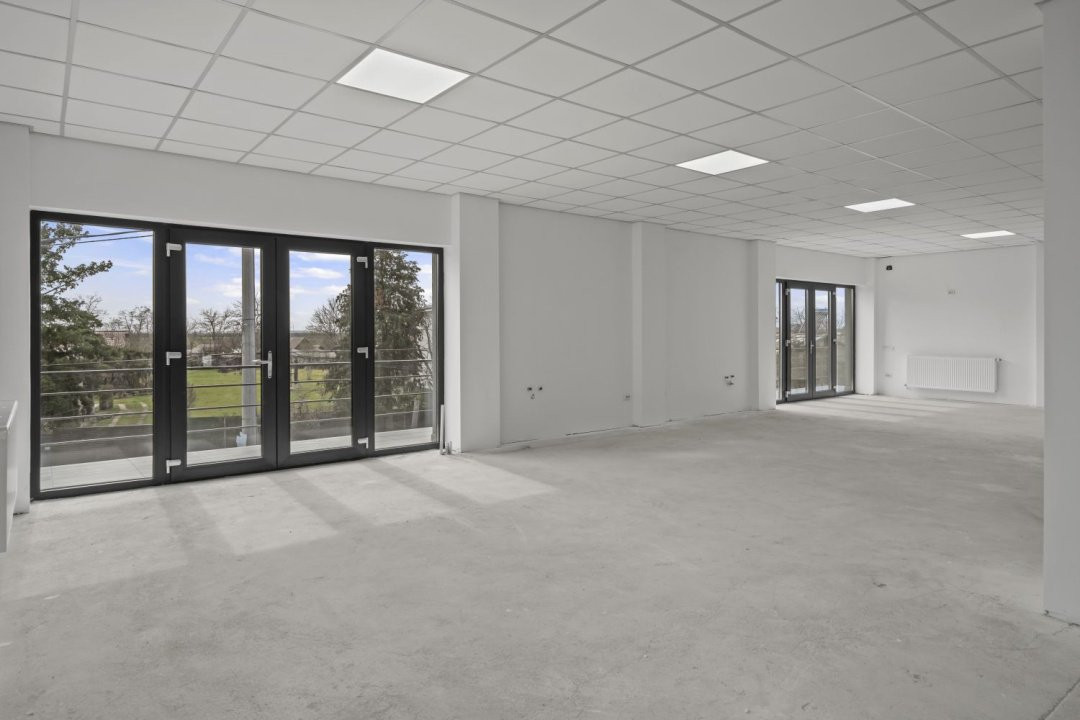 De inchiriat spatiu comercial nou - Peris, la strada principala