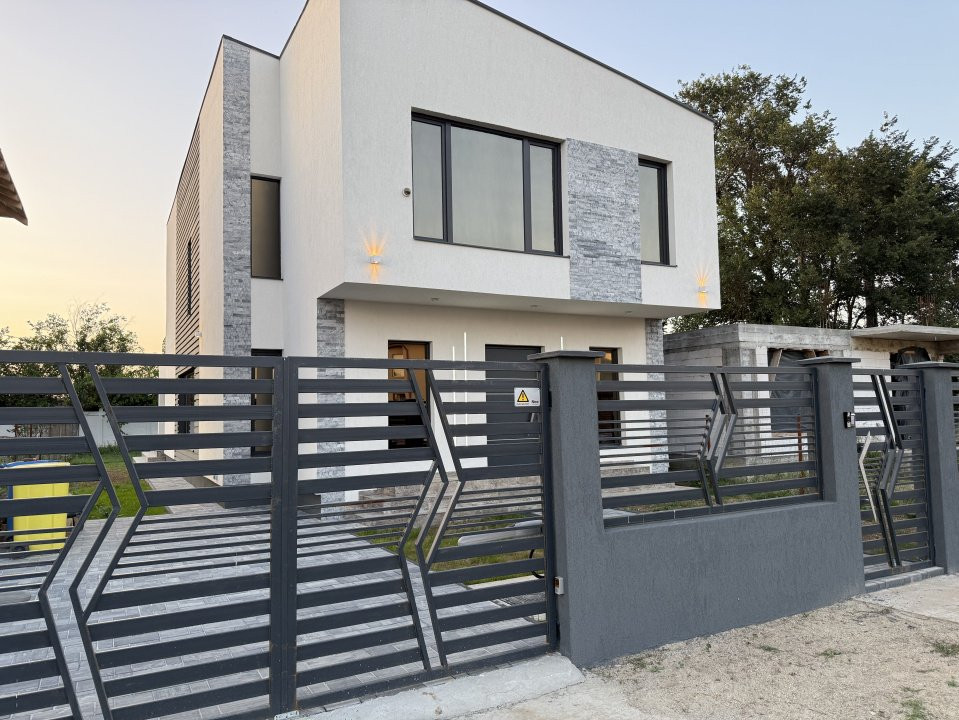 Locuință elegantă și eficientă, 5 camere, terasă și curte-Chitila str Castanilor