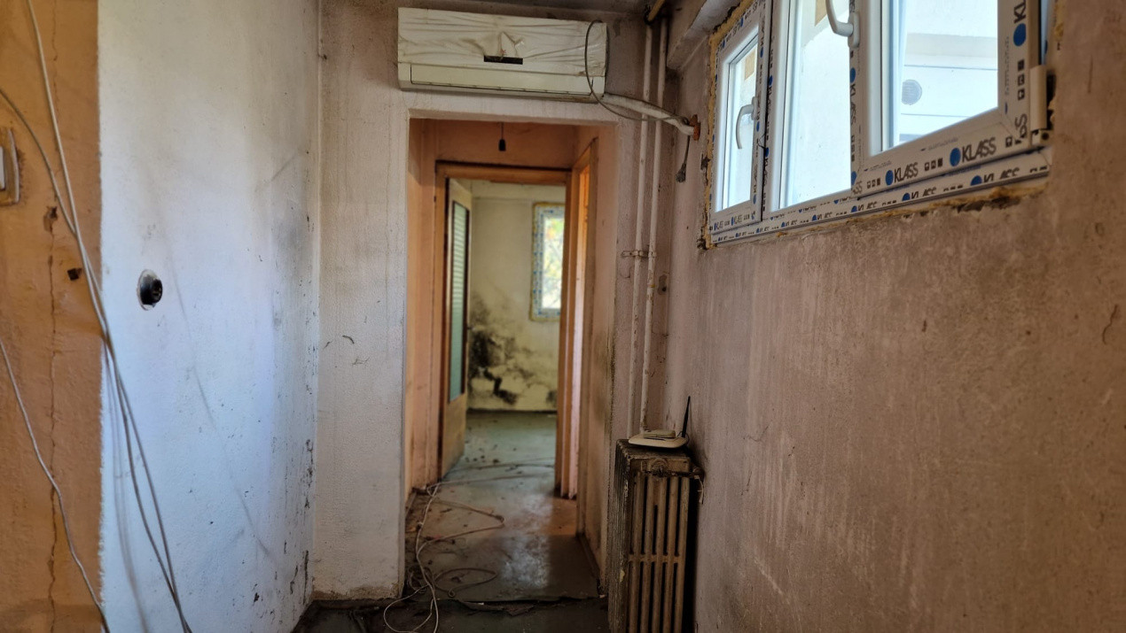 Apartament 2 camere  pentru renovare