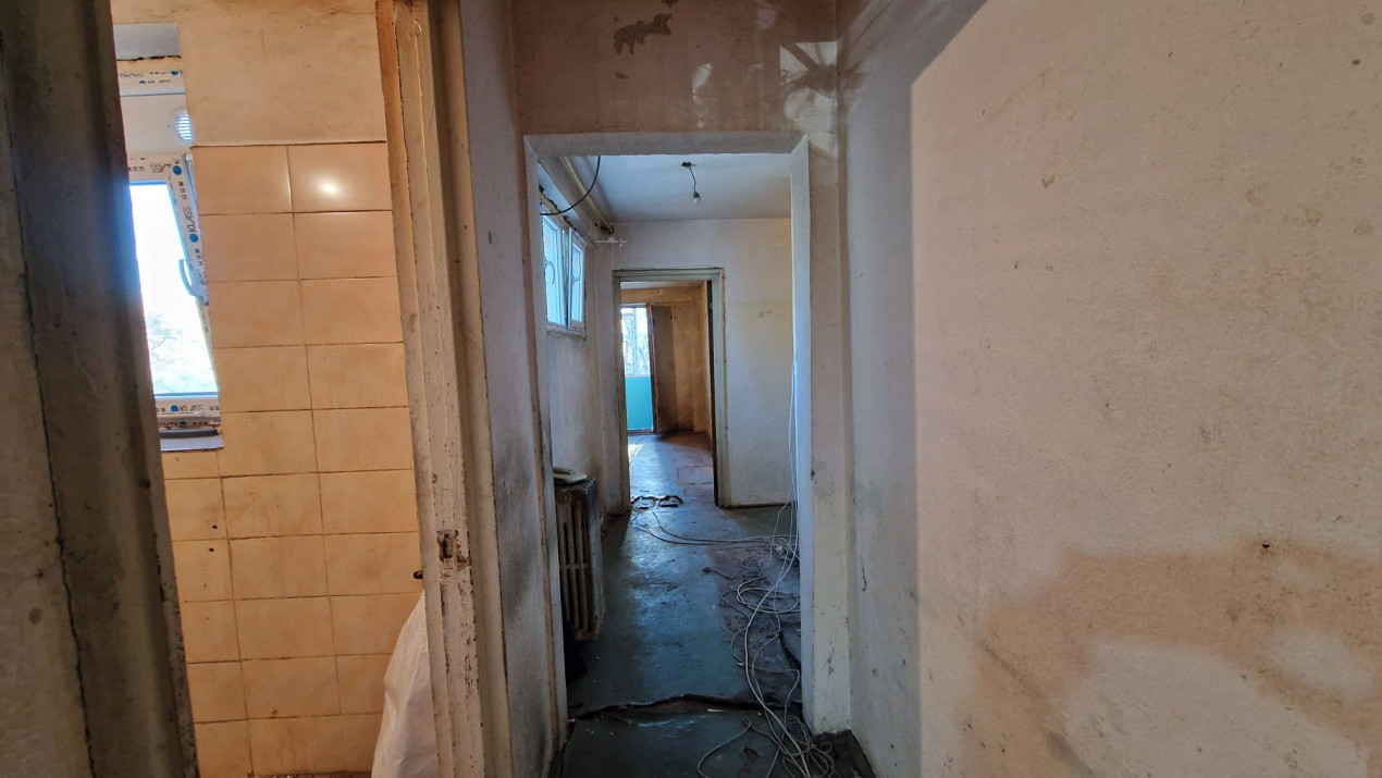 Apartament 2 camere  pentru renovare