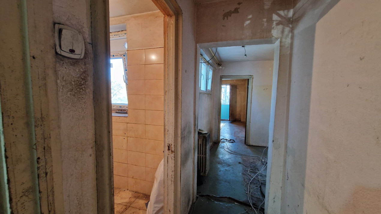 Apartament 2 camere  pentru renovare