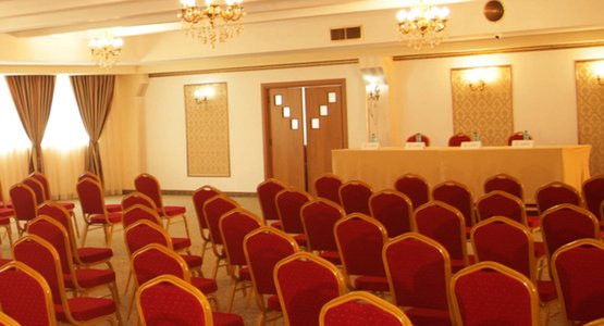 Spațiu evenimente tip ballroom, 440 mp + 1000 mp parcare privata
