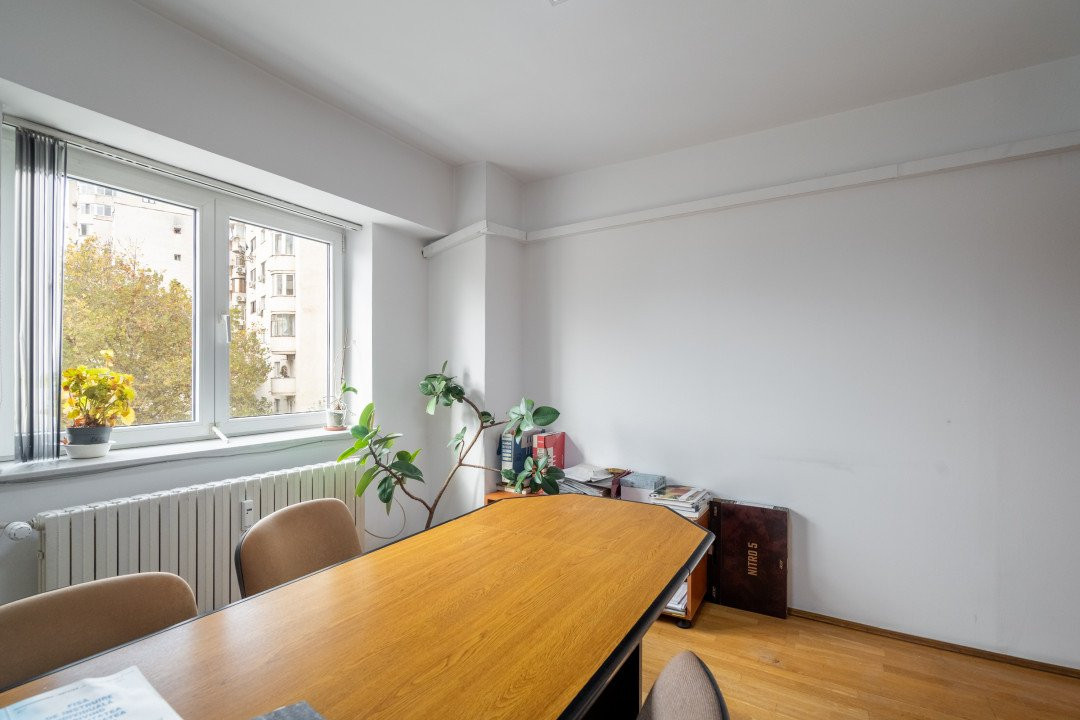 Apartament cu 4 camere Calea Calarasi - vedere laterala