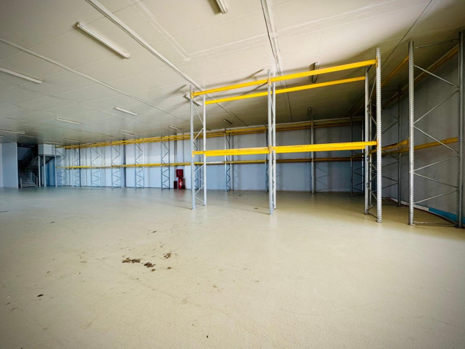 Hală + sediu firmă (locuință de serviciu) + teren de vânzare în Balotești, Ilfov