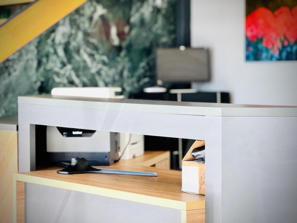 Hală + sediu firmă (locuință de serviciu) + teren de vânzare în Balotești, Ilfov