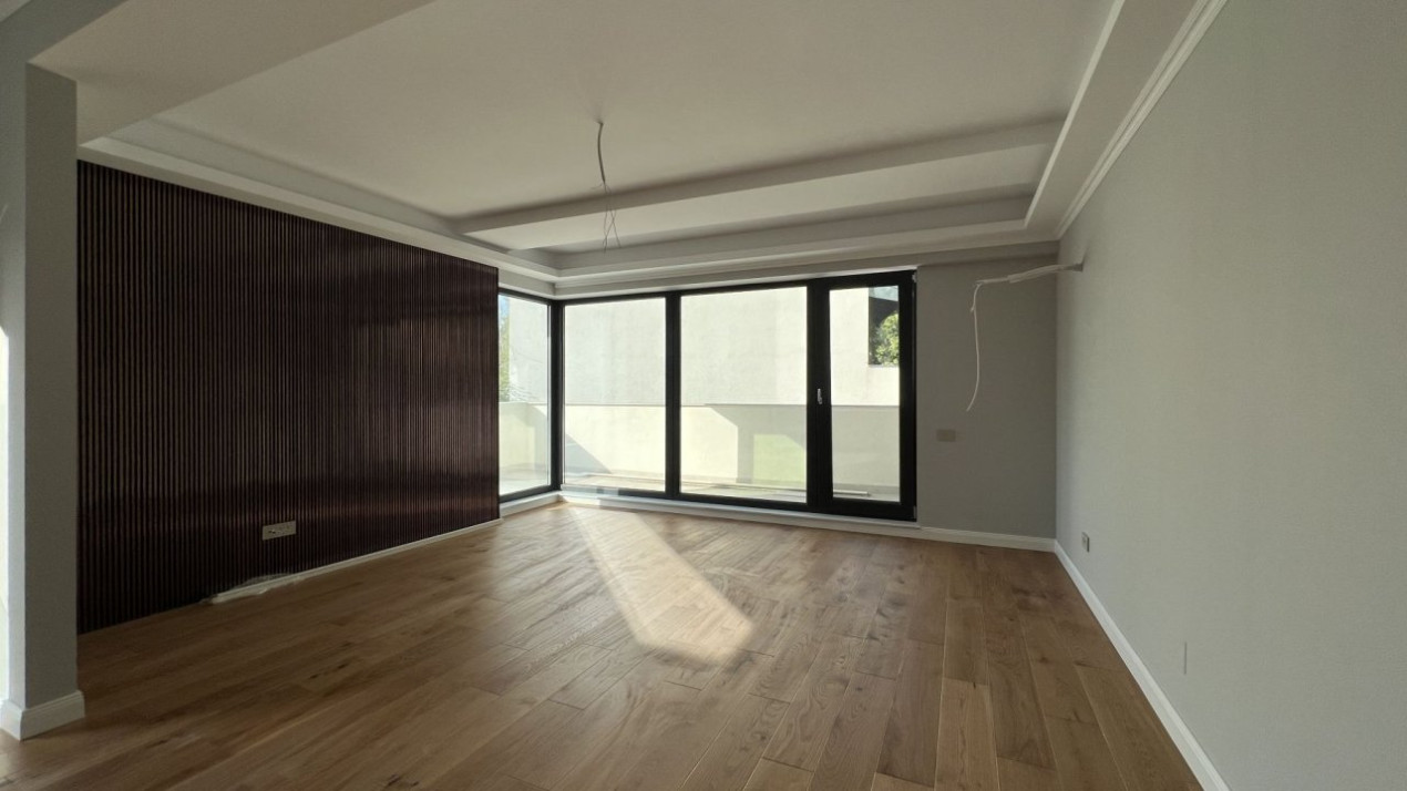 Unirii, apartament cu 2 parcari !