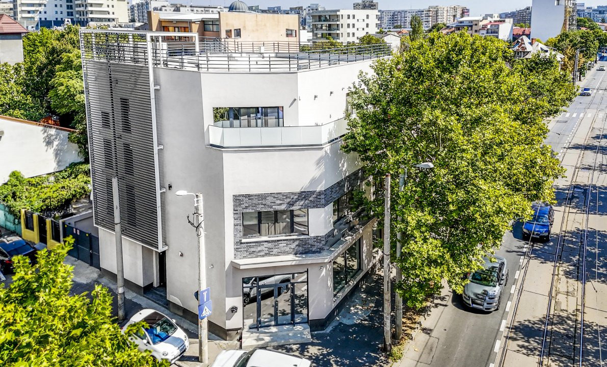  S+P+2+terasa,2020,curte proprie,2 intrari,Birou/Rezidential/Comercial, 940 mpu