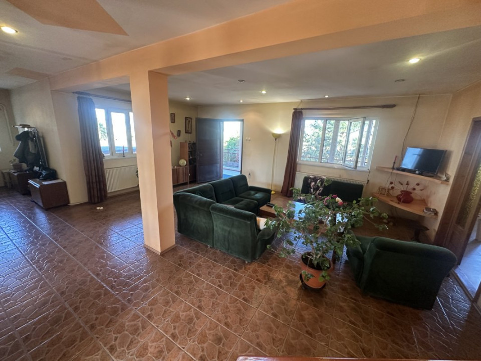 PANTELIMON APARTAMENT IN VILA 1E+M 230 MP TOTAL, CURTE 516 MP!