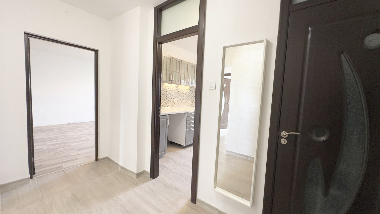 Apartament 3 camere, decomandat, 2 bai, vedere libera, Vitan.