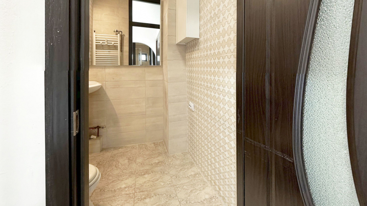 Apartament 3 camere, decomandat, 2 bai, vedere libera, Vitan.