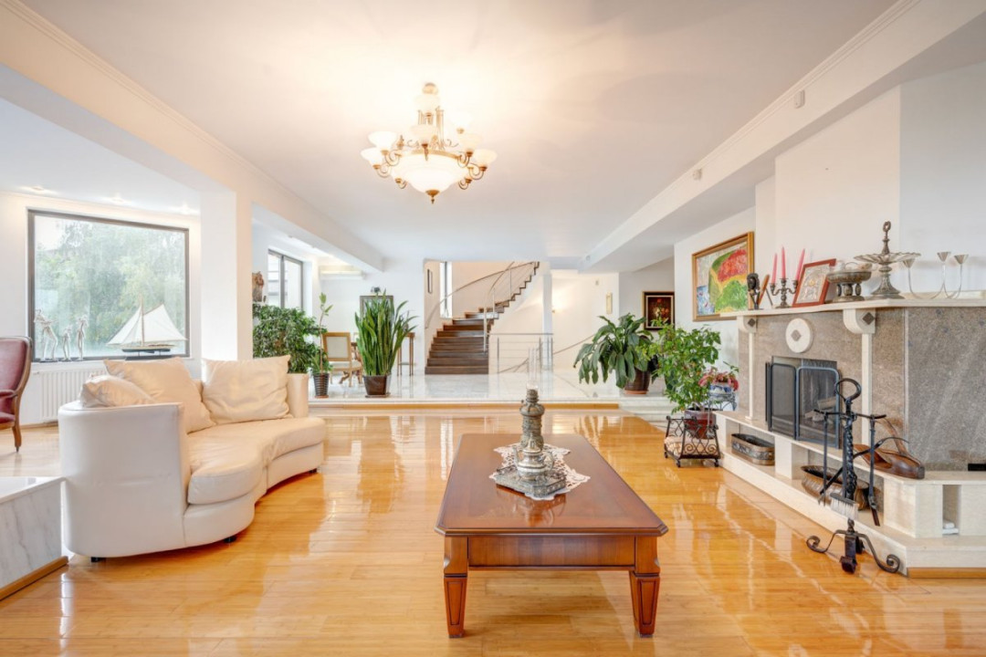 Vilă exclusivistă în Băneasa – teren 3.718 mp, suprafață desfăsurată 1.750 mp