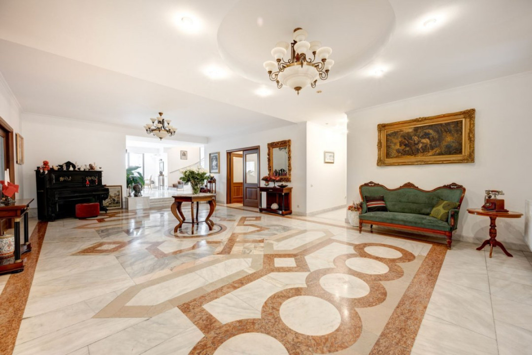 Vilă exclusivistă în Băneasa – teren 3.718 mp, suprafață desfăsurată 1.750 mp