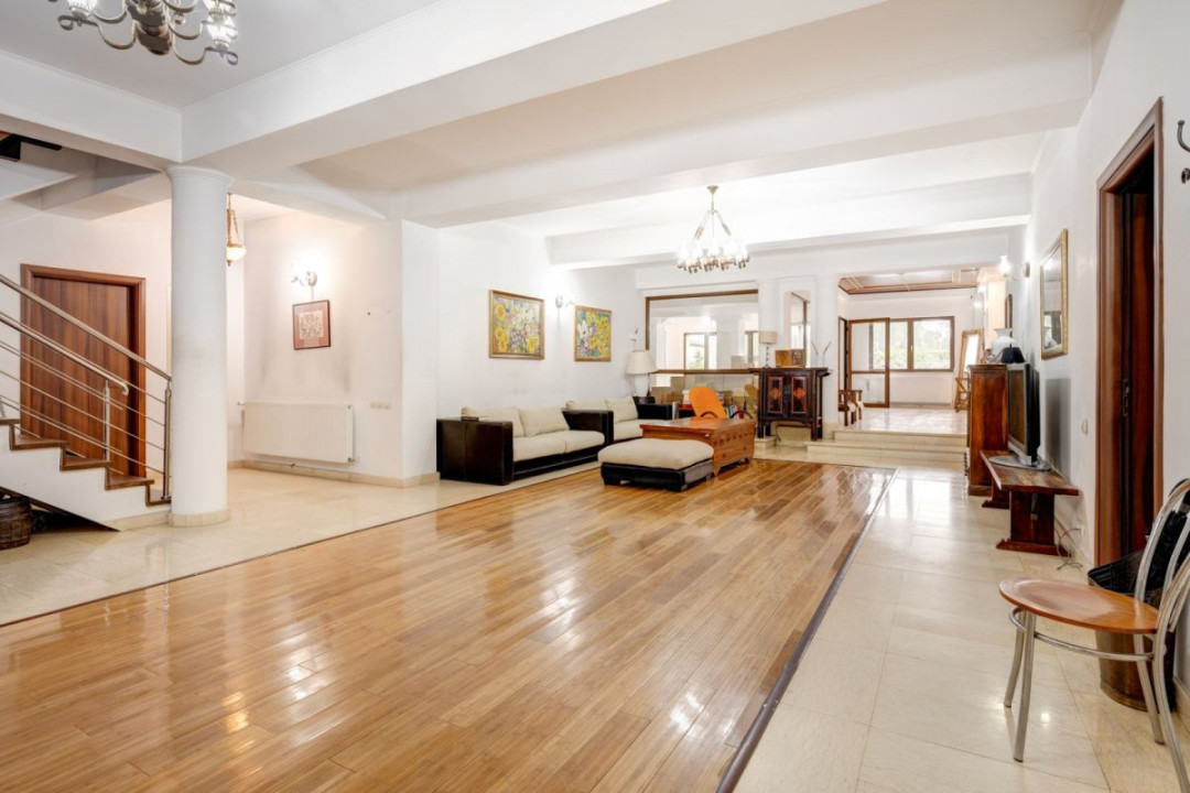 Vilă exclusivistă în Băneasa – teren 3.718 mp, suprafață desfăsurată 1.750 mp