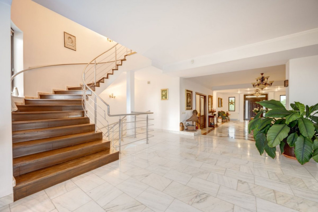 Vilă exclusivistă în Băneasa – teren 3.718 mp, suprafață desfăsurată 1.750 mp