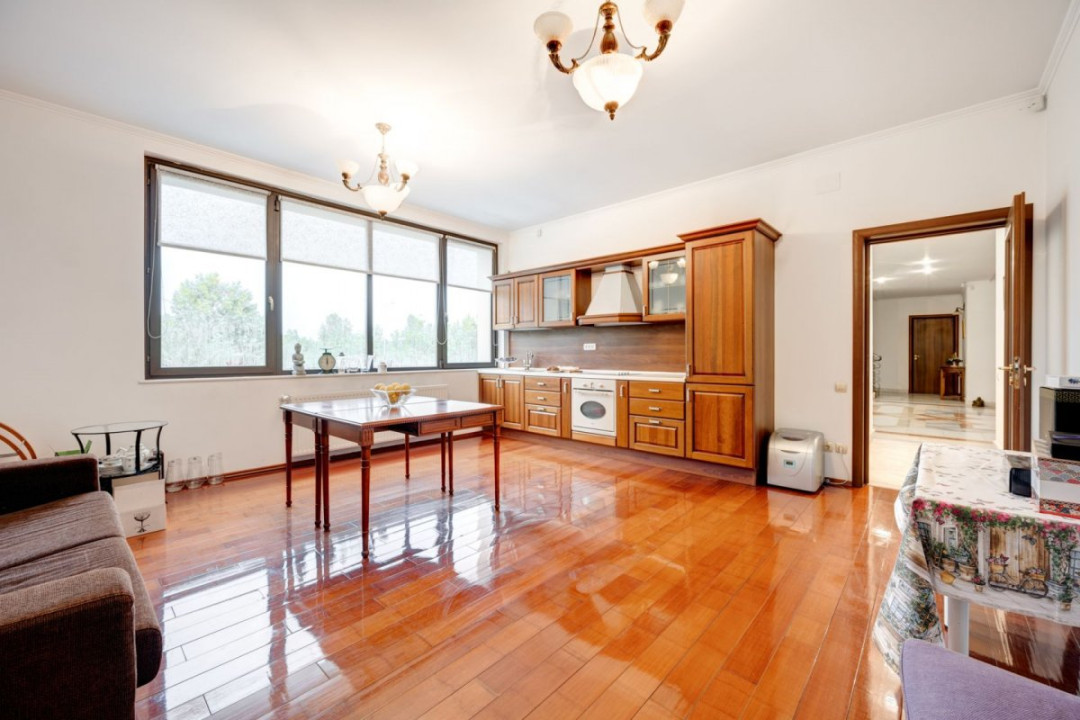 Vilă exclusivistă în Băneasa – teren 3.718 mp, suprafață desfăsurată 1.750 mp