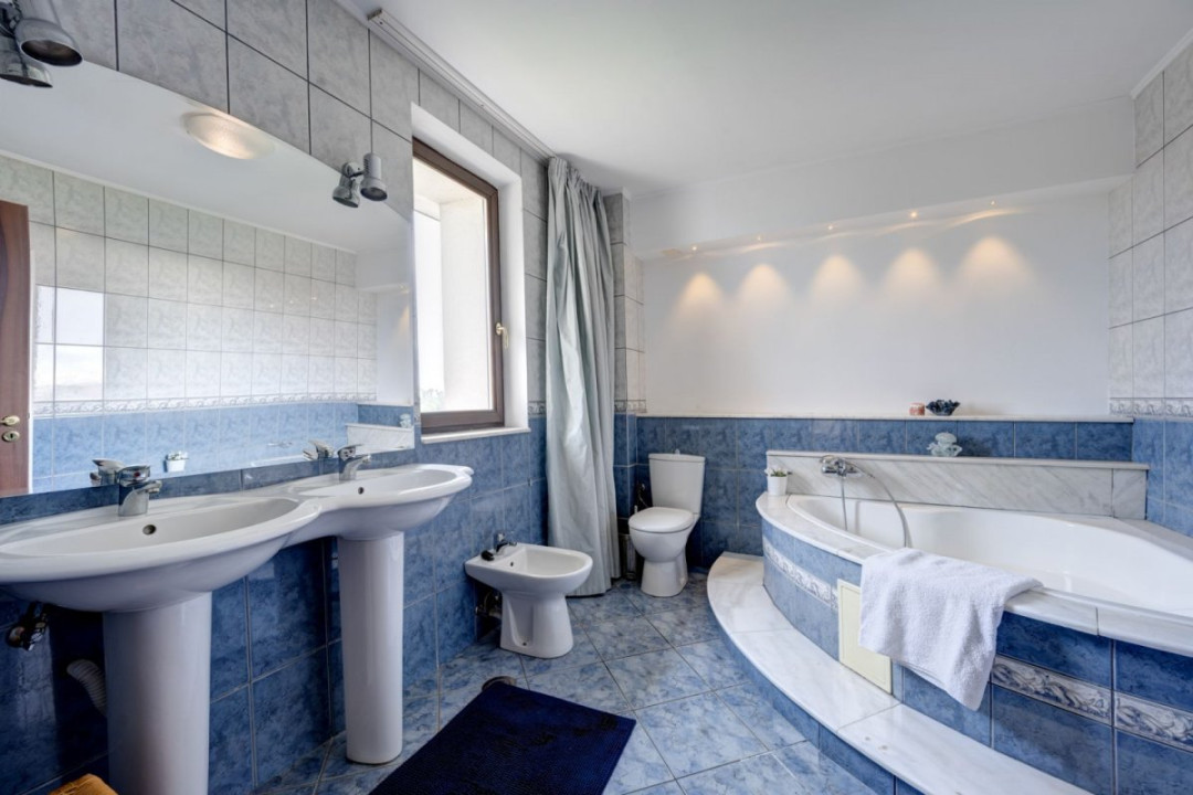 Vilă exclusivistă în Băneasa – teren 3.718 mp, suprafață desfăsurată 1.750 mp