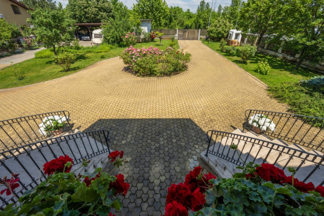 Vilă exclusivistă în Băneasa – teren 3.718 mp, suprafață desfăsurată 1.750 mp