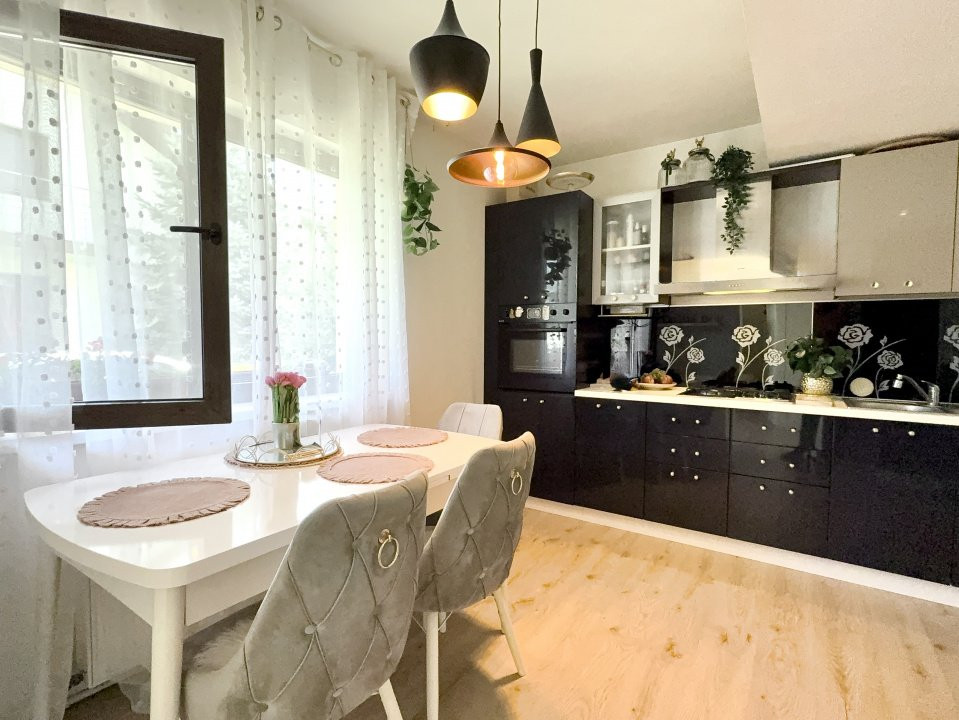 Vilă elegantă cu piscină privată în complex exclusivist – Mogoșoaia