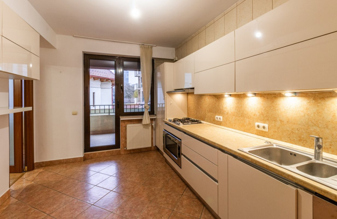 Vezi Parcul Kiseleff! Apartament spectaculos, 4 camere, 175mp