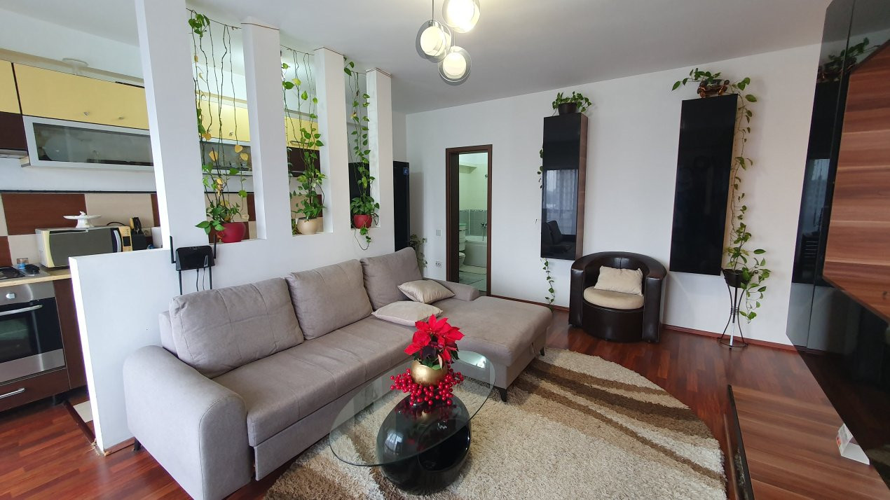 Cochet și luminos. Apartament de vânzare metrou Străulesti