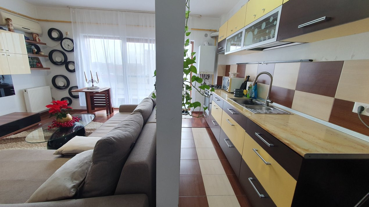 Cochet și luminos. Apartament de vânzare metrou Străulesti