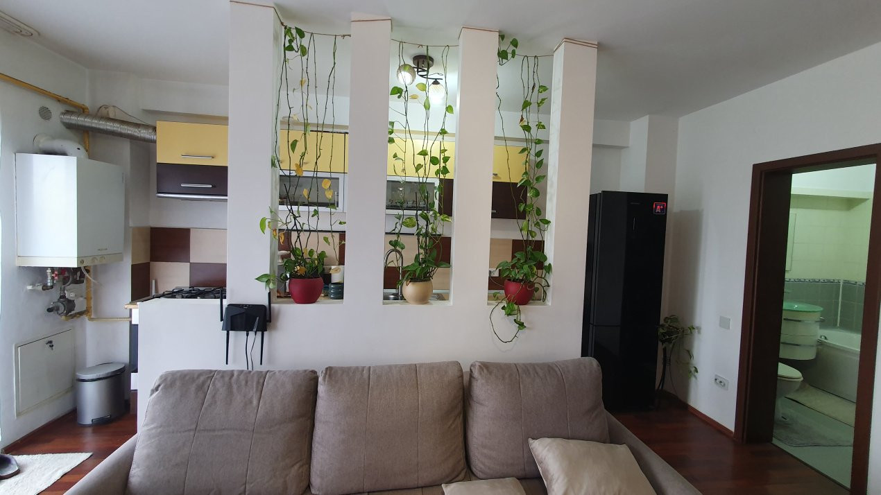 Cochet și luminos. Apartament de vânzare metrou Străulesti