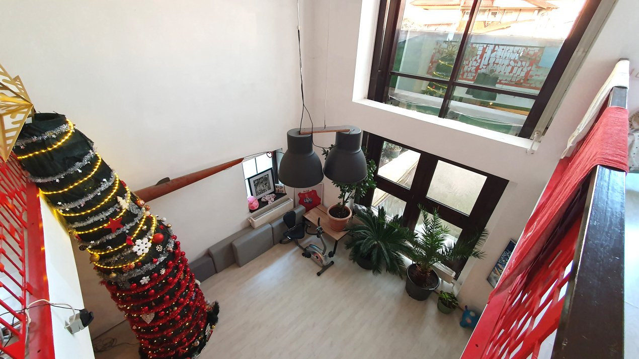 Casa de VANZARE in sector 5 Str. Antiaeriana resedinta sau after school