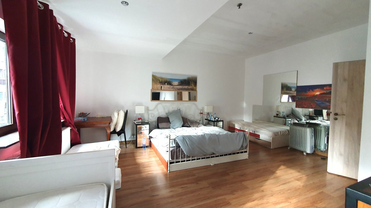 Casa de VANZARE in sector 5 Str. Antiaeriana resedinta sau after school