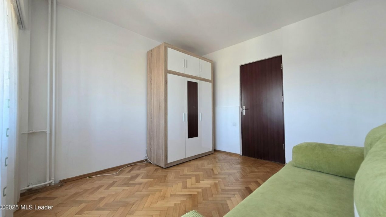 Regina Maria - Libertatii, 3 Camere Decomandat, Panorama