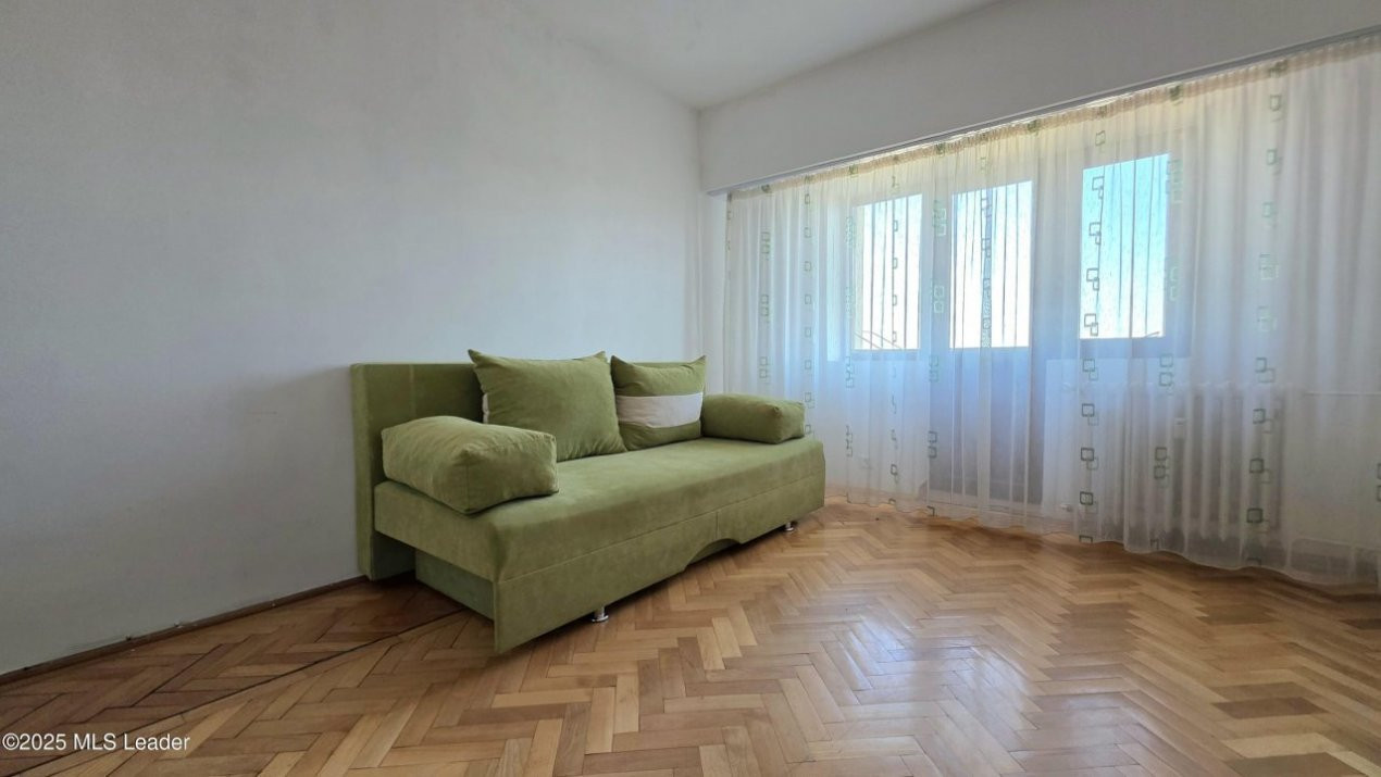 Libertatii - Regina Maria, 3 Camere Decomandat, Panorama