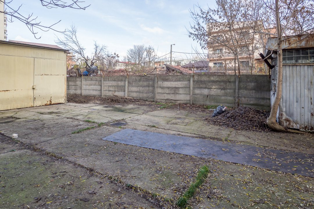 Teren imprejmuit, toate utilitatile, sector 3, Ramnicu Sarat