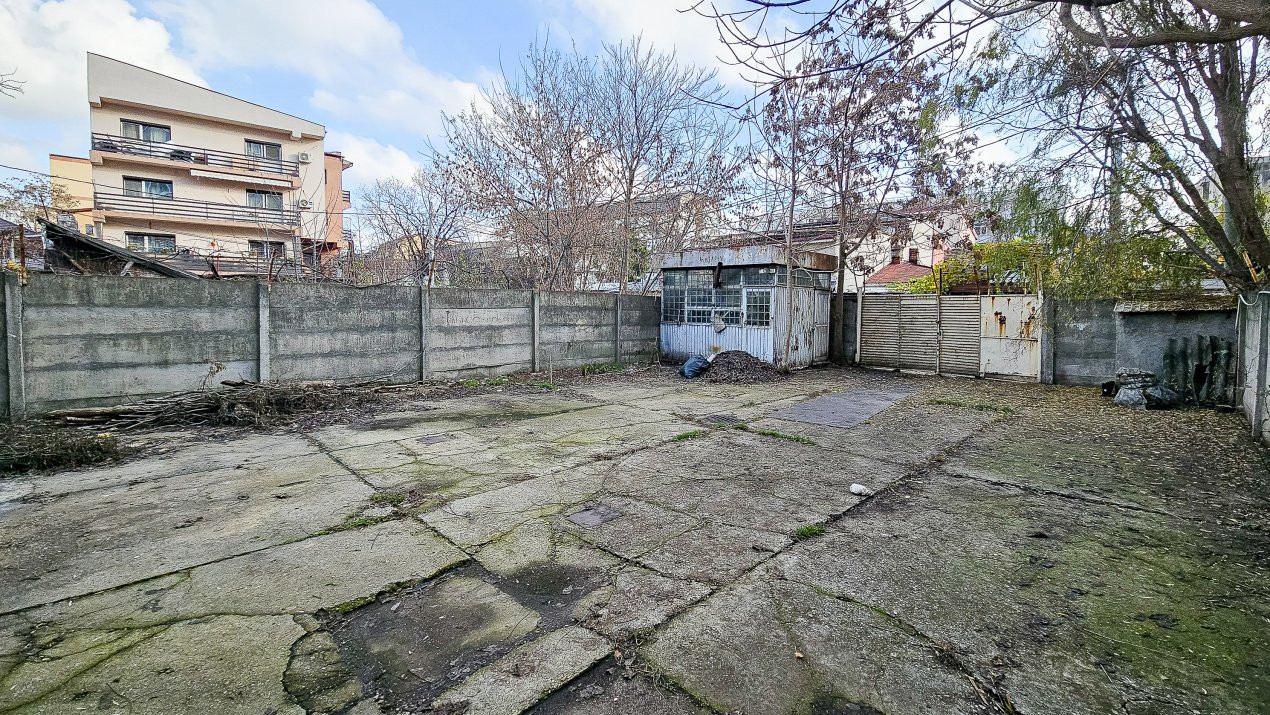 Teren imprejmuit, toate utilitatile, sector 3, Ramnicu Sarat