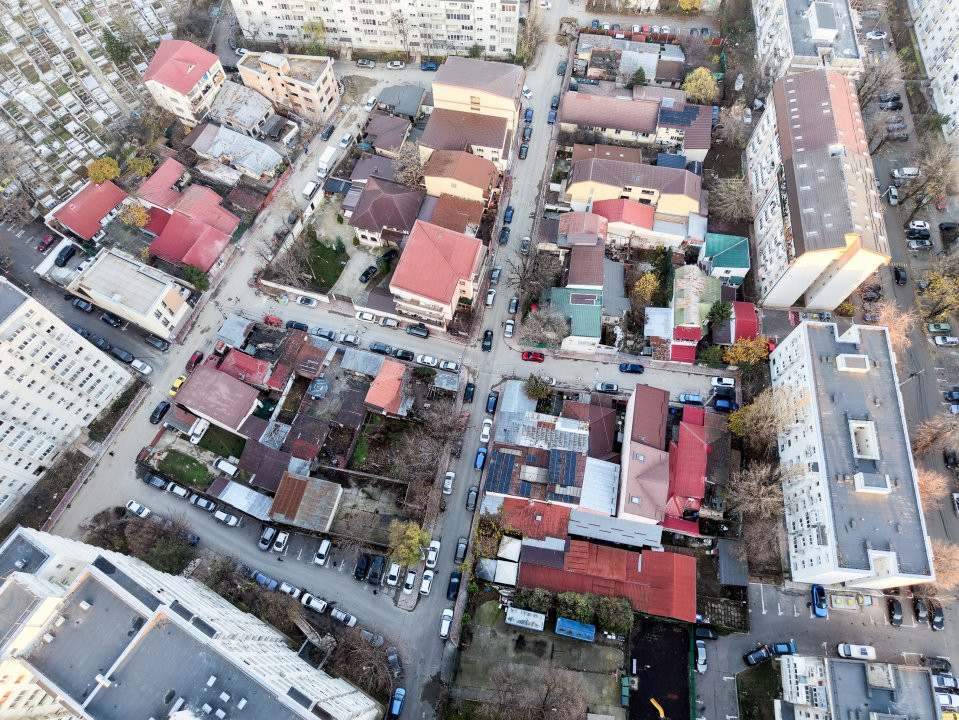 Teren imprejmuit, toate utilitatile, sector 3, Ramnicu Sarat