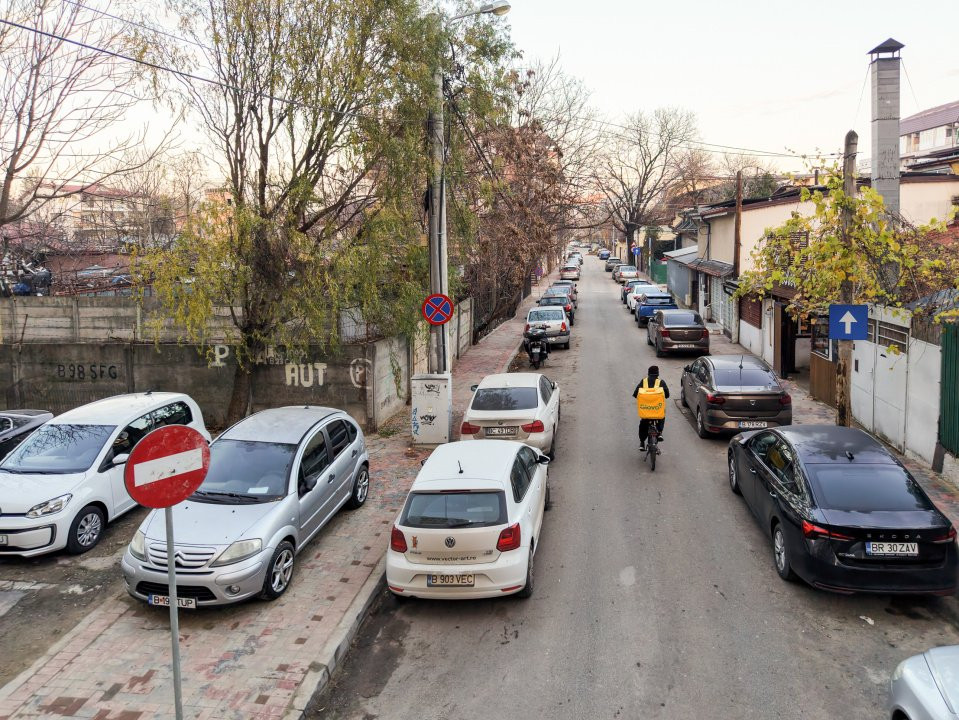 Teren imprejmuit, toate utilitatile, sector 3, Ramnicu Sarat