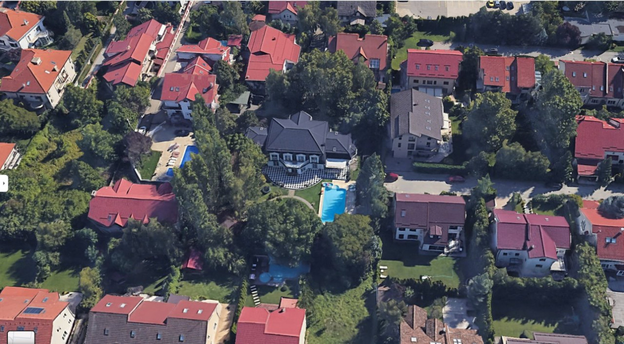 Vila speciala de vanzare- 3000 mp teren