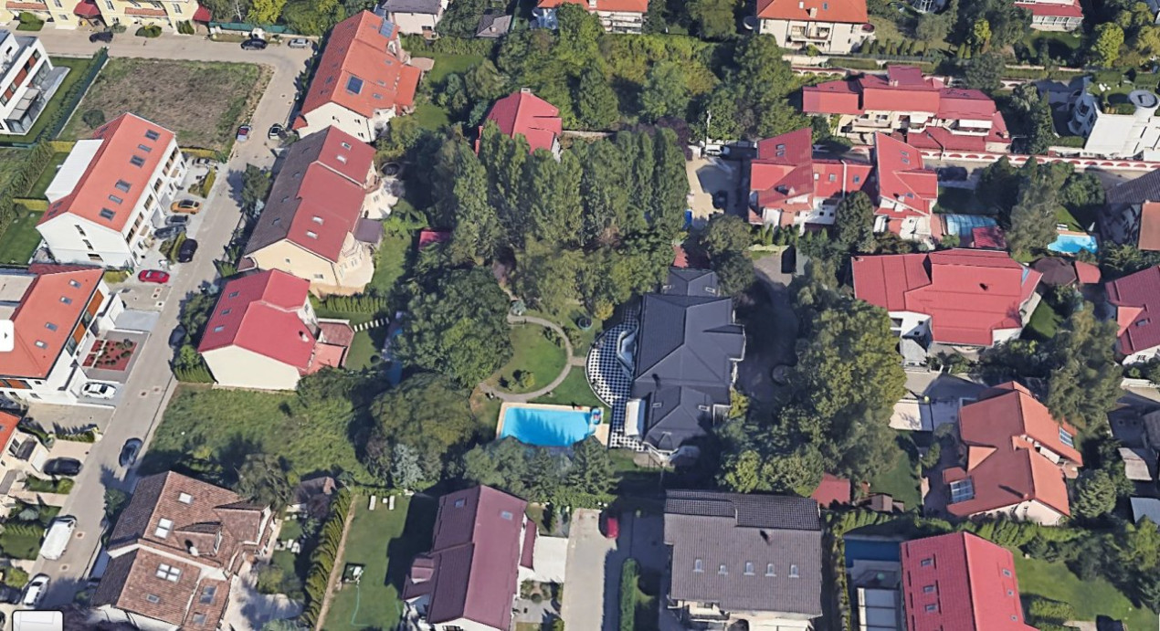 Vila speciala de vanzare- 3000 mp teren