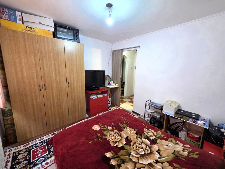 De vanzare 2 camere Lujerului - Ale Cetatuia(centrala proprie)