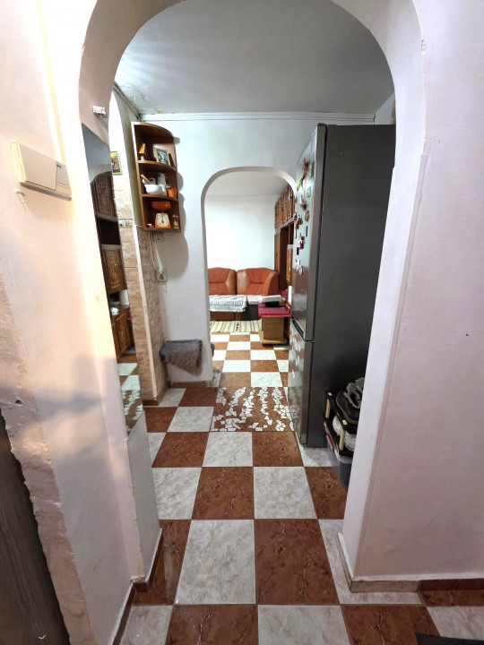 De vanzare 2 camere Lujerului - Ale Cetatuia(centrala proprie)