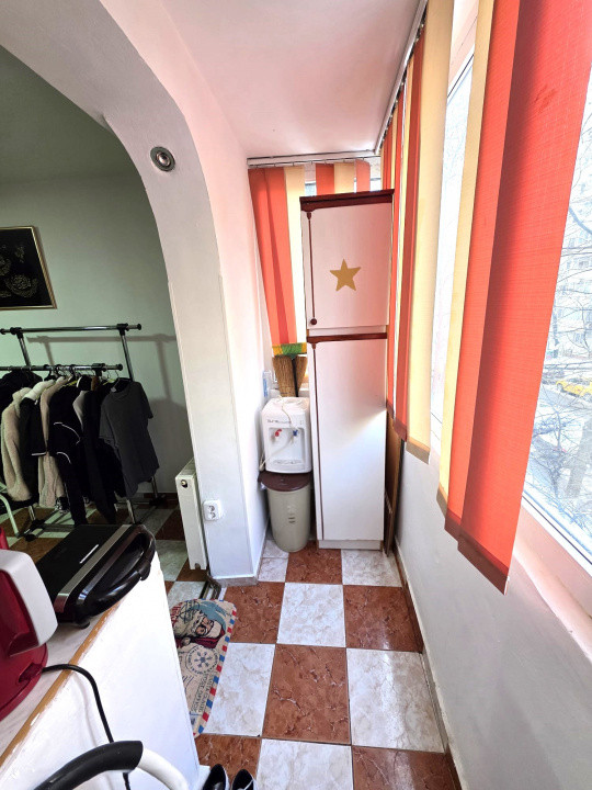 De vanzare 2 camere Lujerului - Ale Cetatuia(centrala proprie)