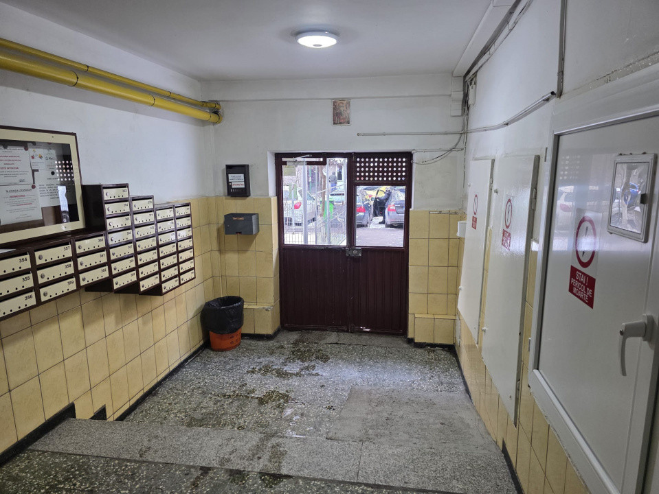 De vanzare 2 camere Lujerului - Ale Cetatuia(centrala proprie)