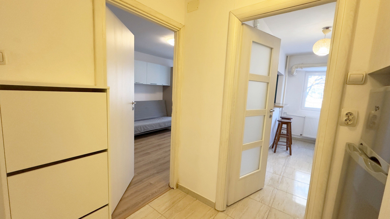 Cauți o garsonieră? Asta s-ar putea să fie prea bună ca să o ignori