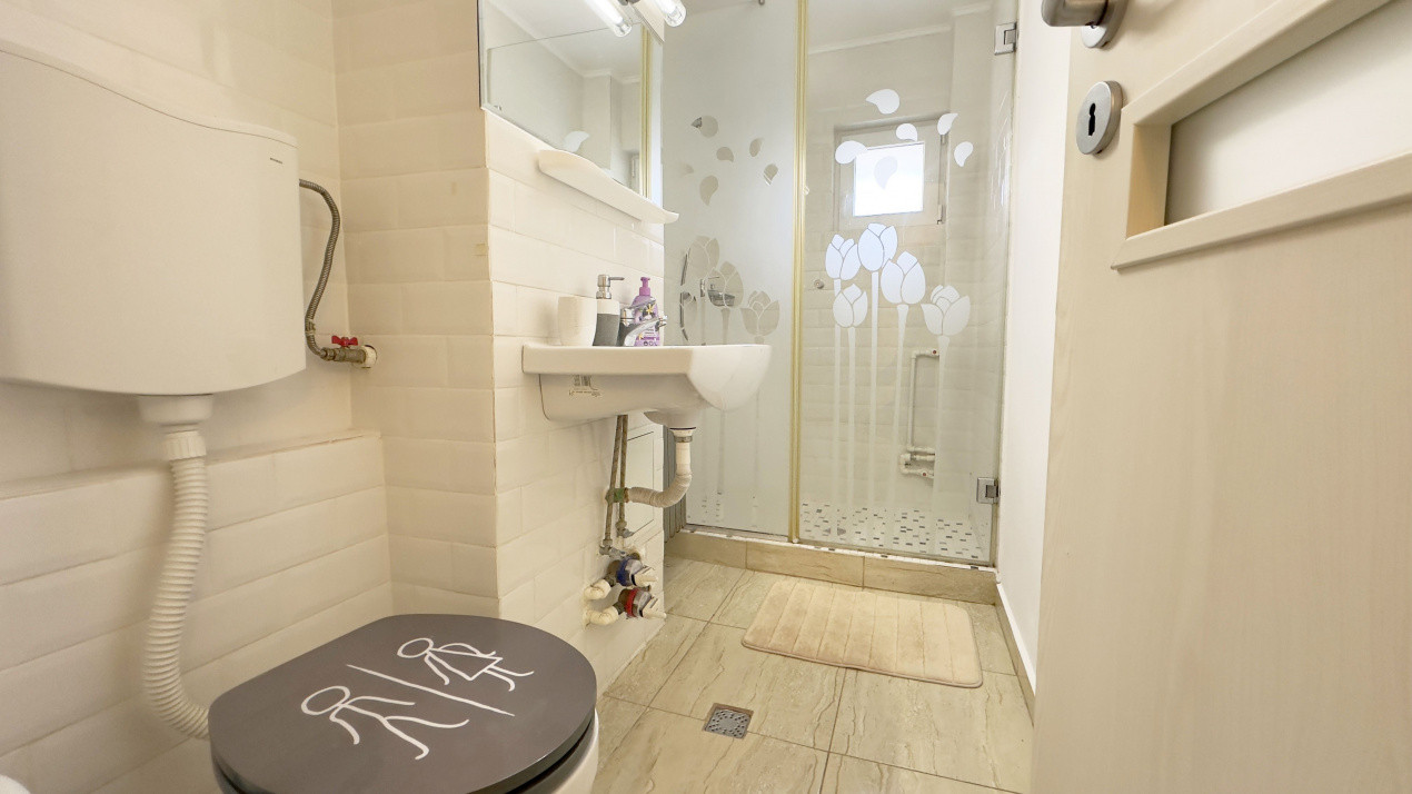 Cauți o garsonieră? Asta s-ar putea să fie prea bună ca să o ignori