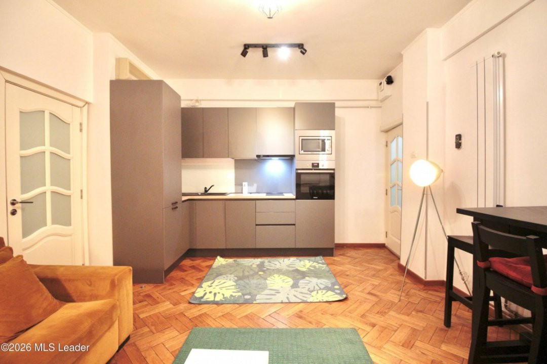 VASILE LASCAR- BATISTEI, STUDIO 41 MP, RENOVAT, LIBER, MOBILAT SI UTILAT COMPLET